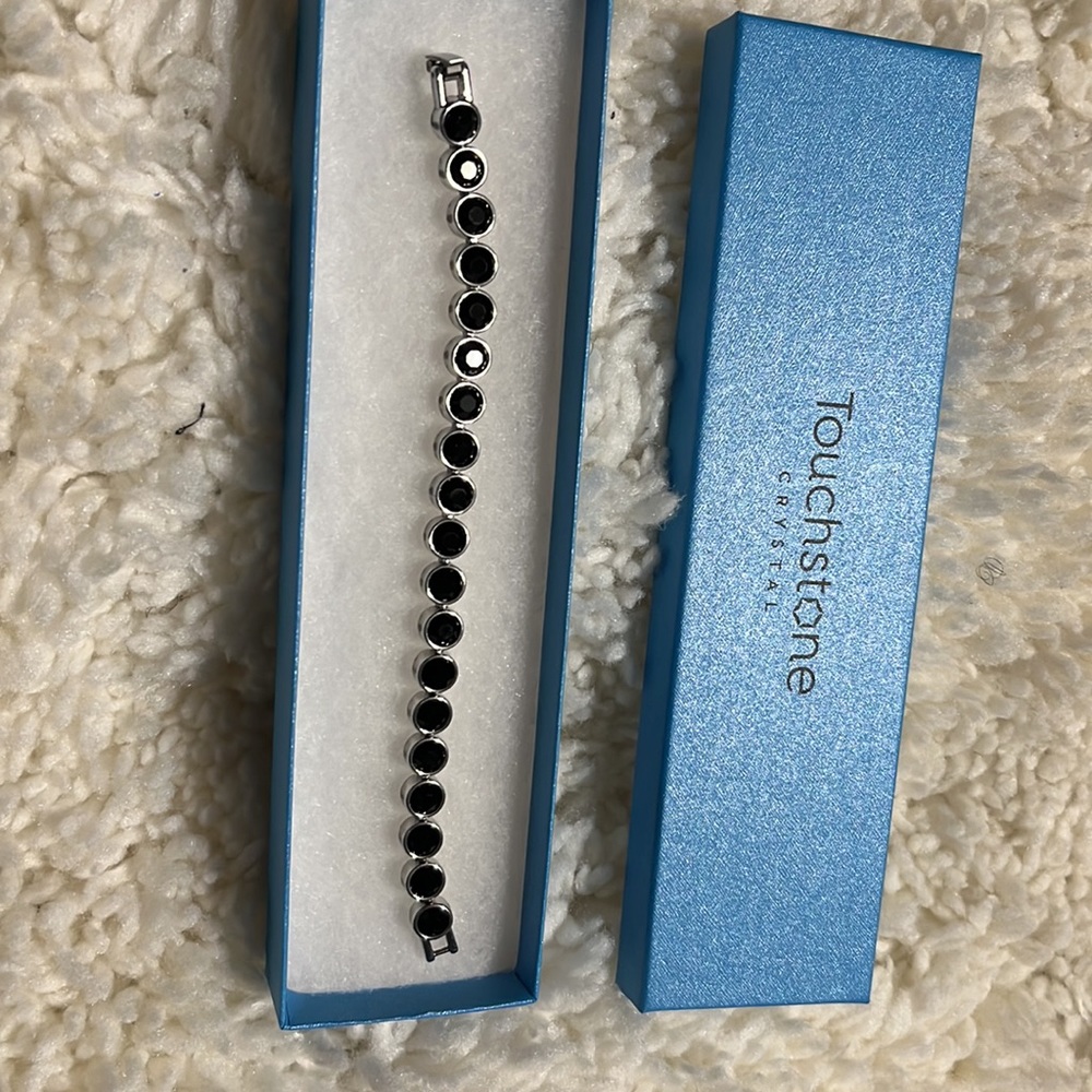 Ladies Ice bracelet.
